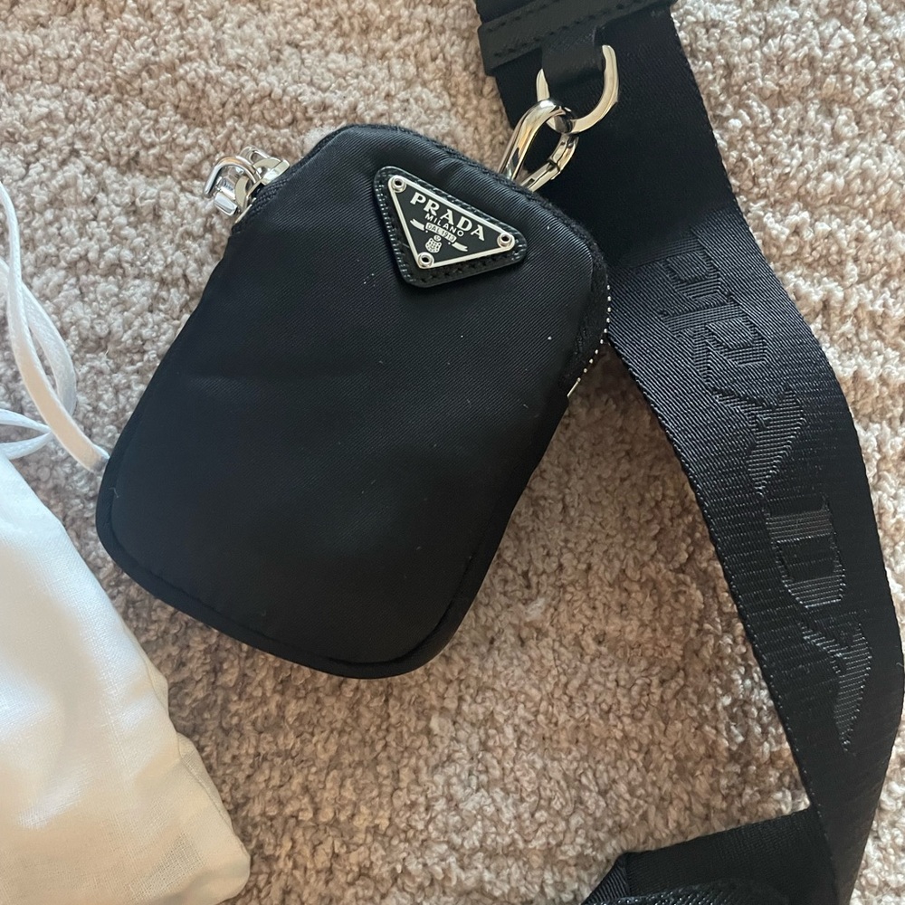 Prada Black Belt Bag with Sleek Design and Durable Material - Picture 4 of 6
